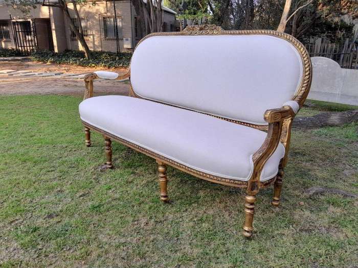An Antique 19th Century / Circa 1850s  French Louis XV Style Giltwood Settee