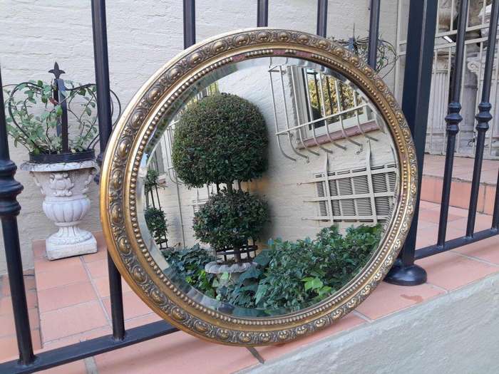 An Antique Victorian Carved Gilt Framed Mirror