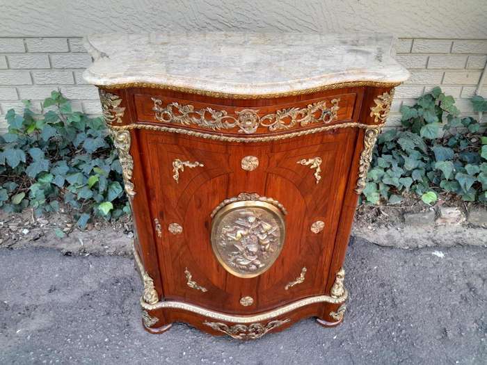 A 20th Century French Louis XV Style Mahogany Credenza With Brass Hardware And Stone Top, Interna...