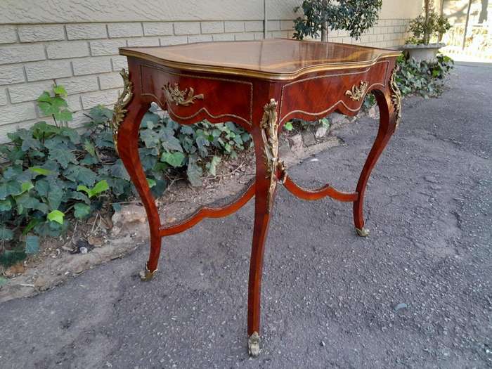 A 20th Century French Louis XV Style Mahogany And Brass-Mounted Hand-Painted Writing Table / Plat