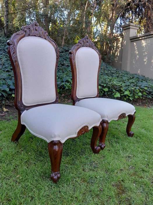An Antique Circa 1890s Victorian Pair Of Mahogany Chairs