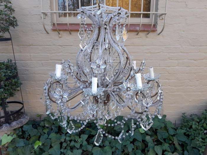 A 20th Century French Style Crystal Chandelier With Twelve Lights
