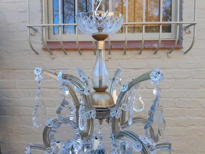 A 20th Century French Style Crystal Chandelier Sixteen Lights