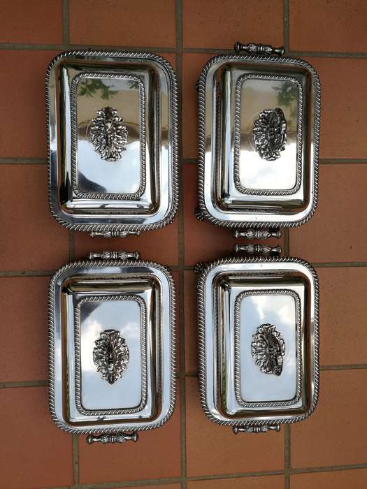 A Late 18th Century Set of 4 Old Sheffield Plate Entree Dishes and Warming Dishes