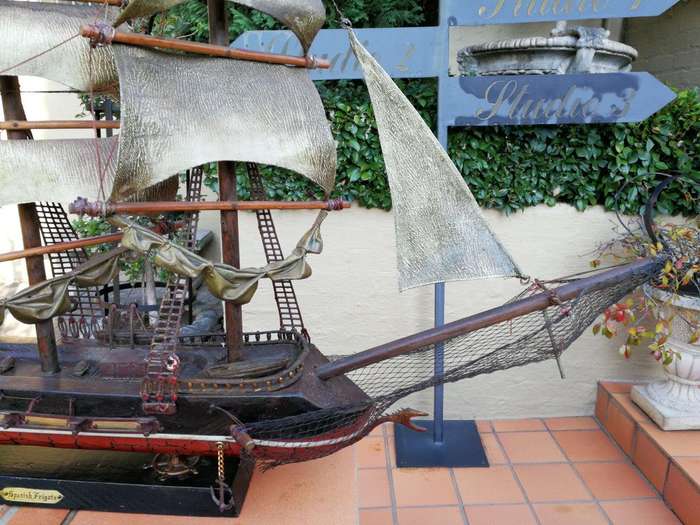 An Antique Style Spanish Ship Model: The Fragata Espanola