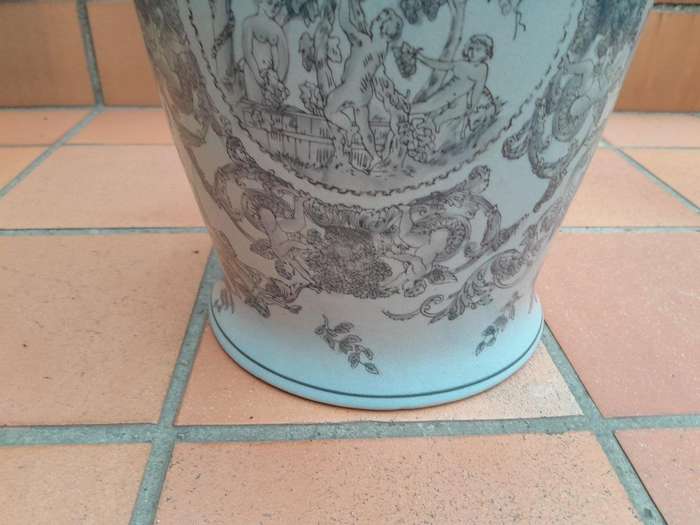 A 20th Century Set  Of Four Ceramic Ginger Jars