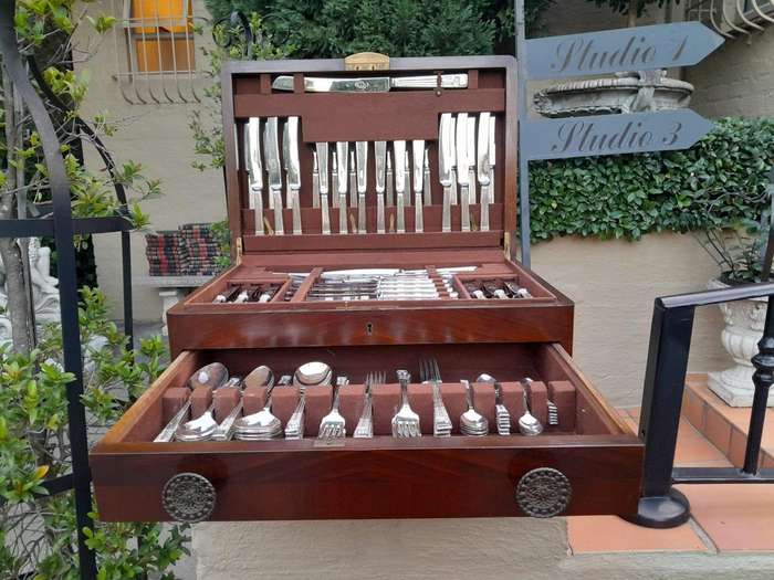 A 20th Century Sheffield Twelve Place Cutlery Set In Original Mahogany Canteen