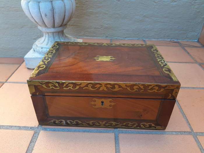 Early 19th Century Regency Mahogany And Rosewood And Brass Writing Slope With Gilt Leather Tooled...