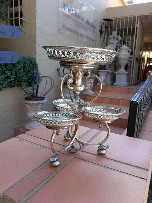 An Early 20th Century Edwardian Silver Plate Epergne