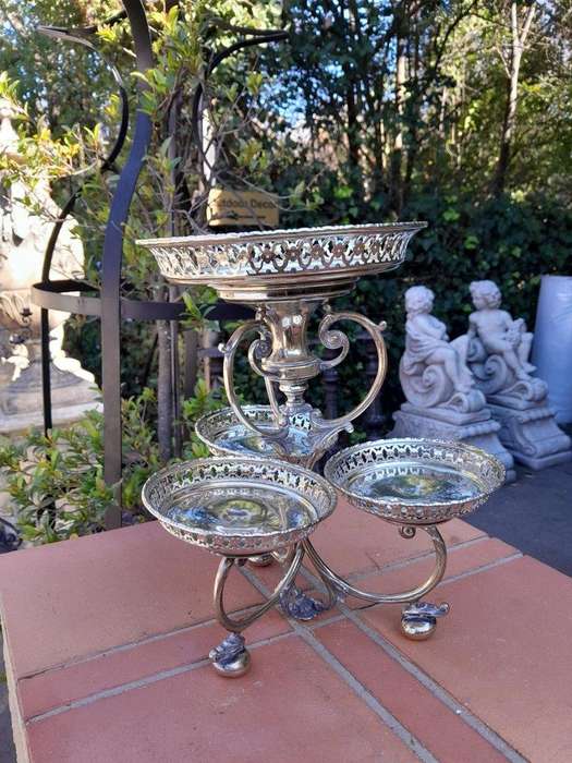 An Early 20th Century Edwardian Silver Plate Epergne