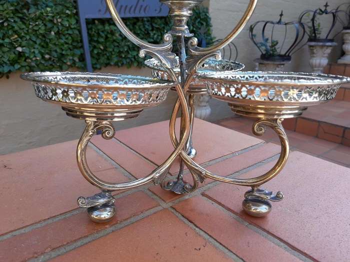 An Early 20th Century Edwardian Silver Plate Epergne