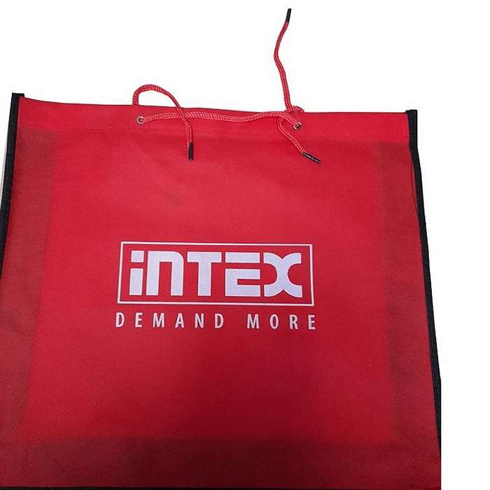 INTEX BAG, RED CLOTH