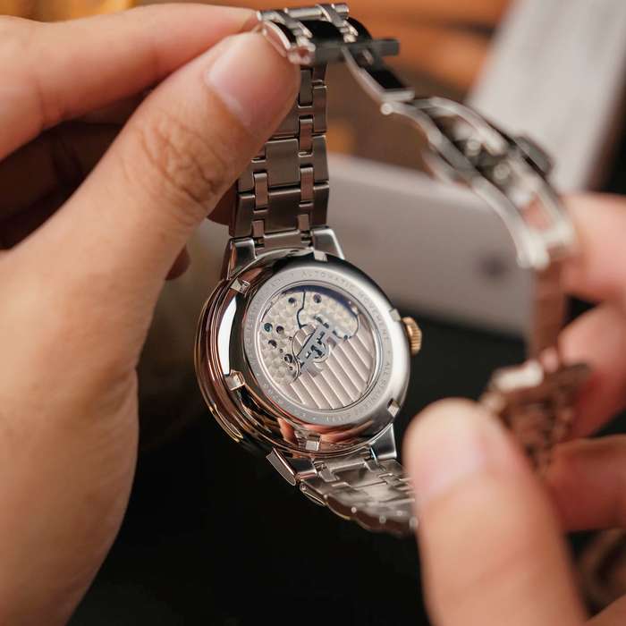 **read b4 bid** rrp: R11,500.00 THOMAS EARNSHAW AUTOMATIC DOUBLE BARREL OPEN HEART Slate White Watch
