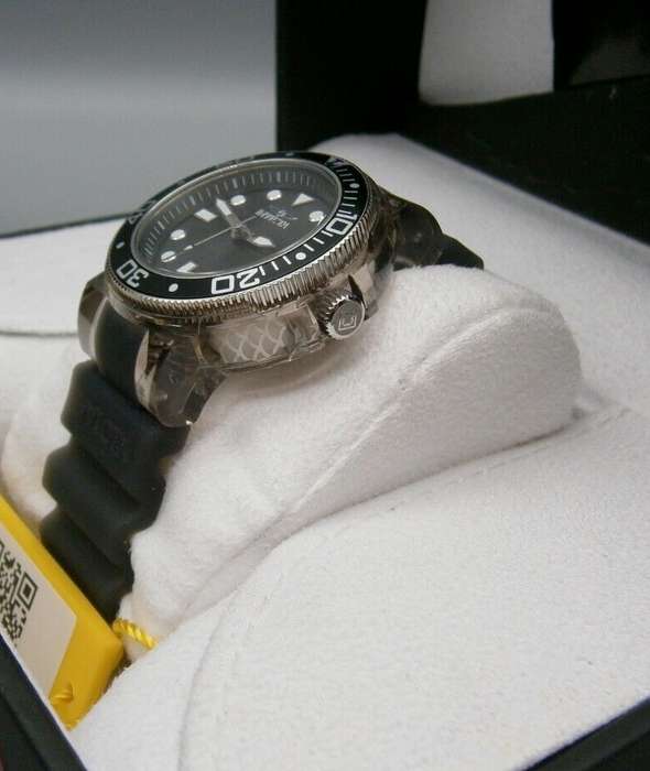amazing!!** Retail: R5,999.00 INVICTA Women`s ANATOMIC 40MM SEA DIVER ALUMINIUM SILICONE WATCH