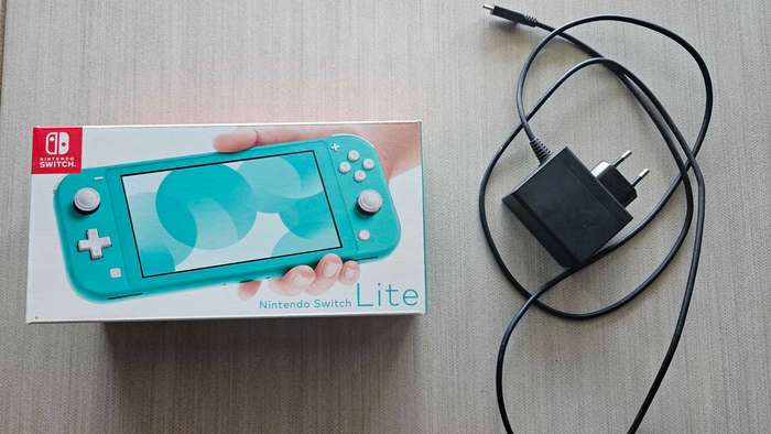 Nintendo Switch Lite -Turquoise + White carrying case &  pre-installed screen protector