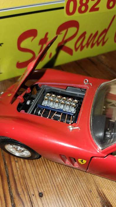 FERRARI GTO 1982 Bburago