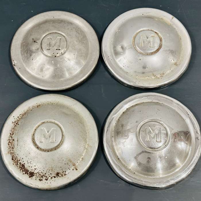Morris Minor 1000 Hub Caps