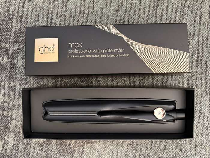 GHD Max - Professional Wide Plate Hair Straightener (Black)