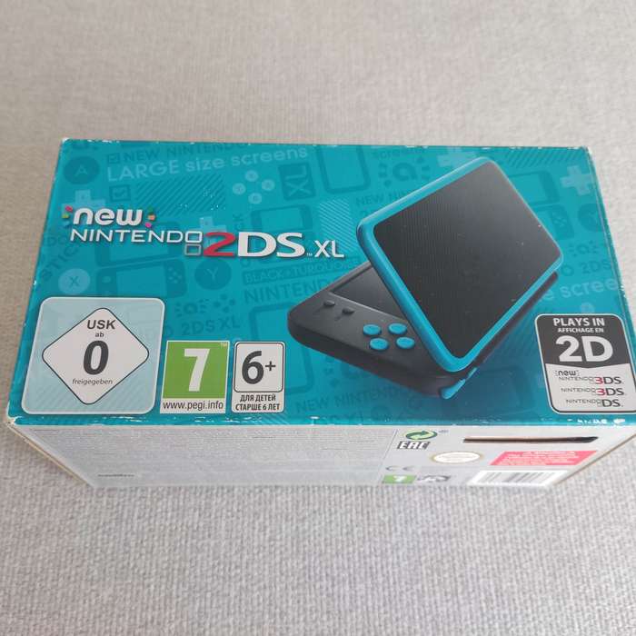 `New` Nintendo 2DSXL Console +original charger +box