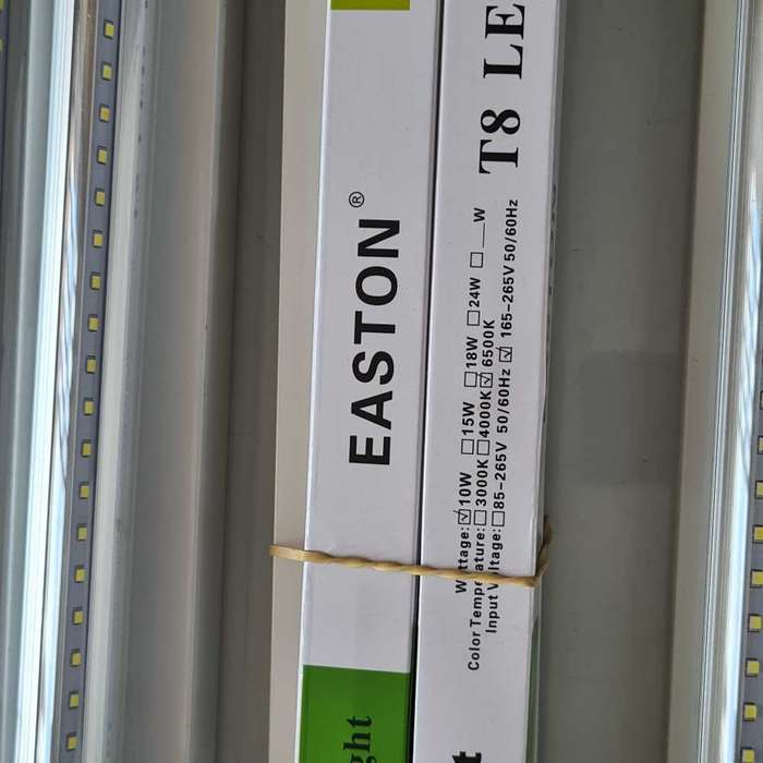 T8 LED Tube lights x 3 pairs.