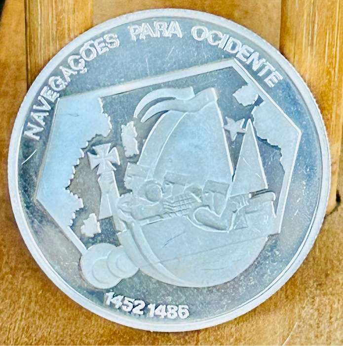 Portuguese Republic Commemorative coins 200 escudos 26,5 (925) silver ultra cameo coin