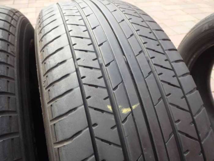 Available 4 pcs 215/60/17 #Yokohama used