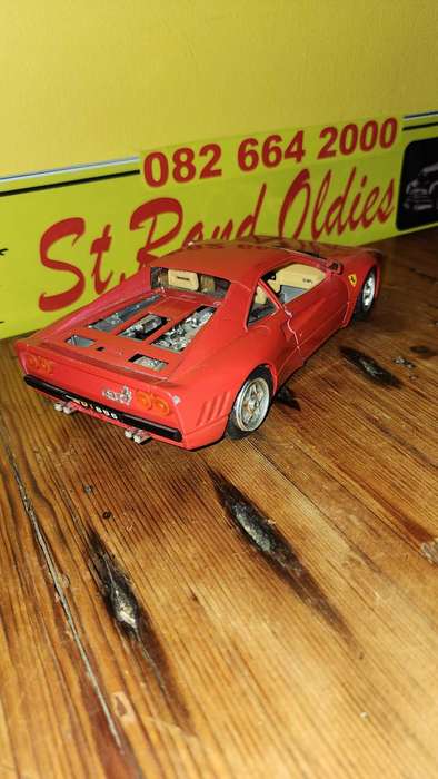 Ferrari GTO 1984 Bburago