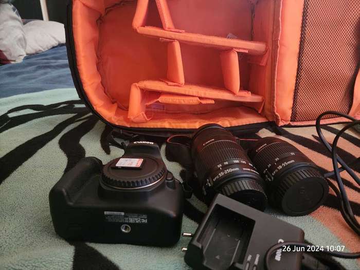 Canon 2000D