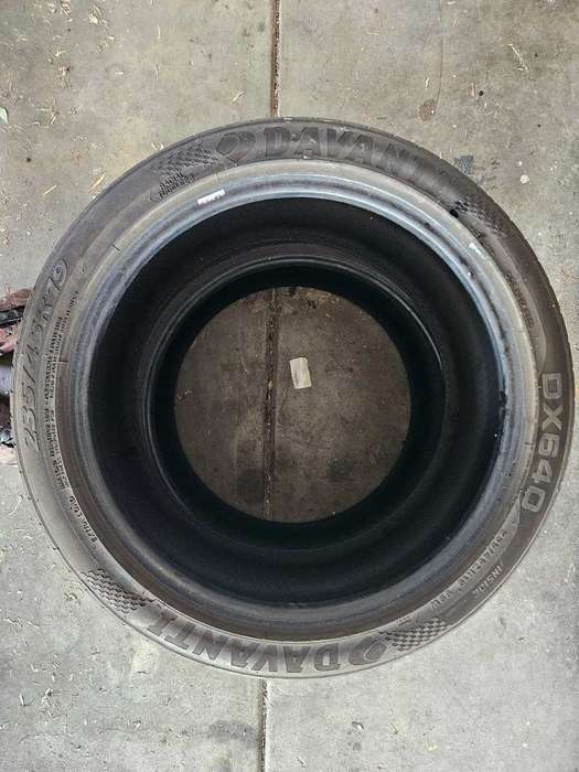 Davanti Tyres 235/45 R19