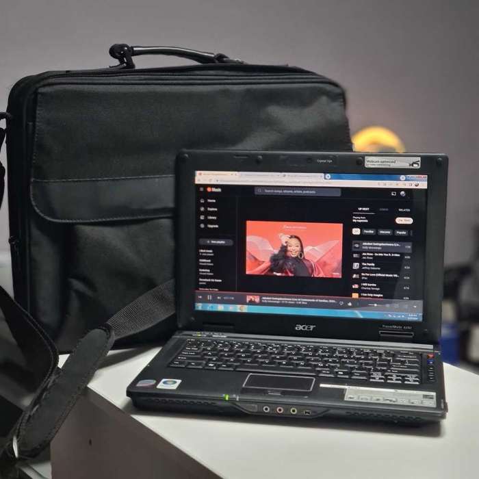 ACER TRAVELMATE 6292. Windows 7 laptop