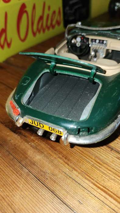 JAGUAR E type 61