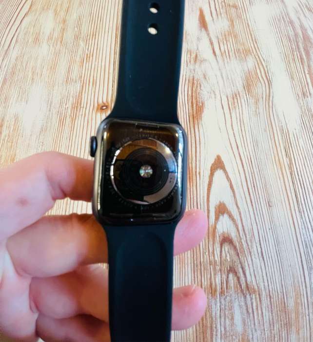 Apple Watch Series 5 ***Ships in 1 Business day