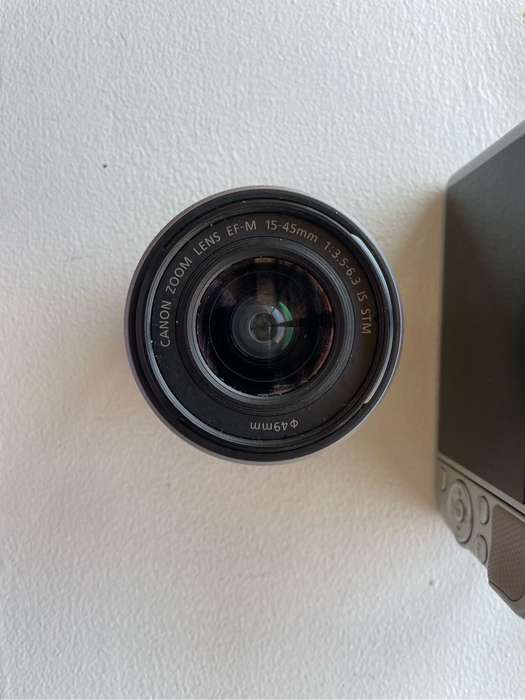 Canon m100