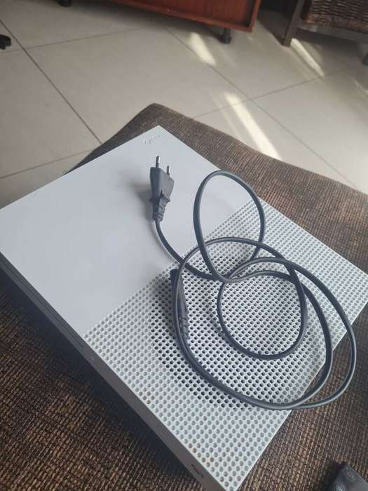 Xbox One S 1TB