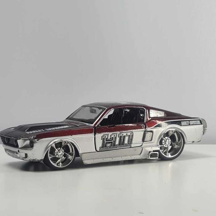 MaistoMaisto 1967 Ford Mustang Gt Red