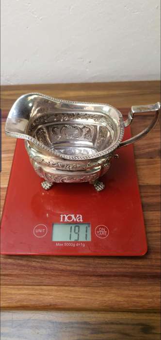 Glascow Silver Hallmarked 1894-1895 Milk jug in excellent condition 191 grams !!