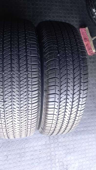 235/65/17 Bridgestone Duerler HT. 90%