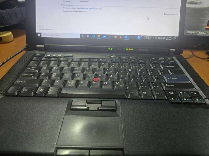 Lenovo ThinkPad R400