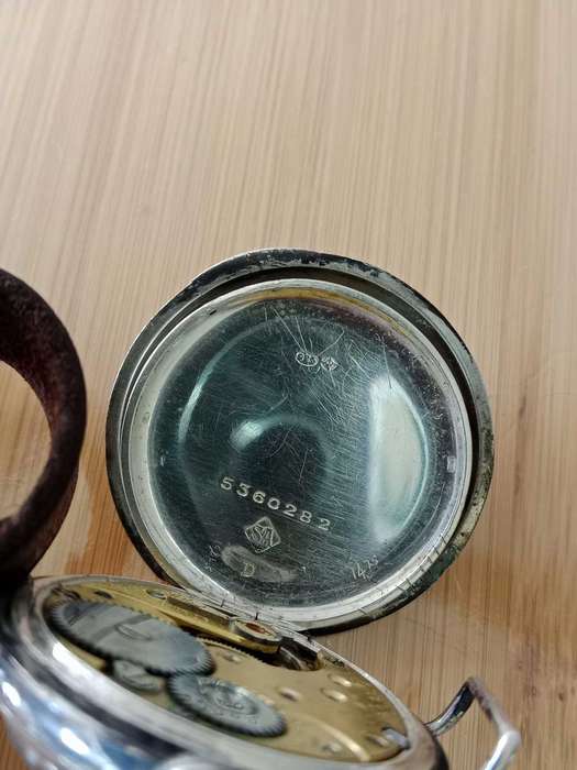Vintage men's world war trench omega watch