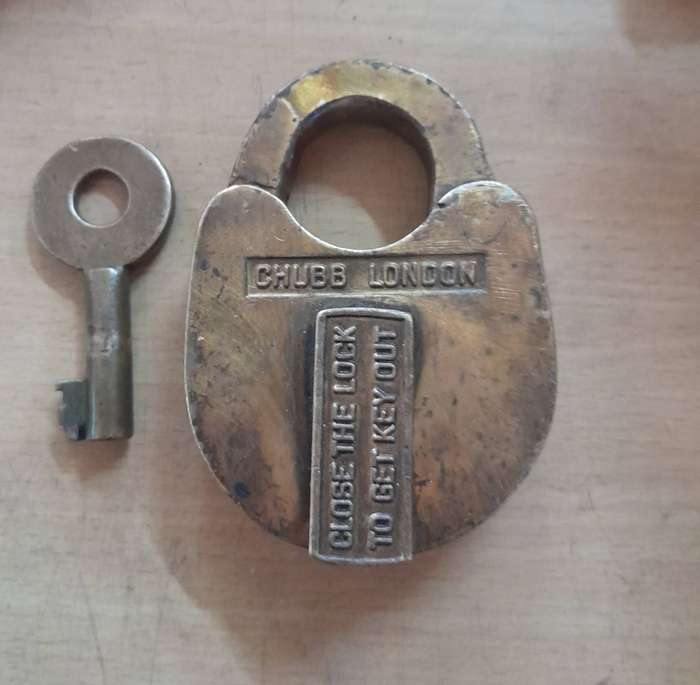 Chubb London Lock with key