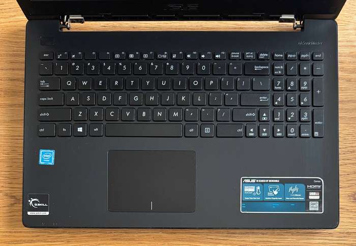 ASUS NoteBook F553S 15.6"