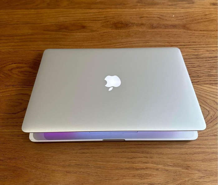 Apple MacBook Pro 15" Retina Mid 2015, Intel Core i7, 128gb SSD, 16gb Ram, 2.5GHz