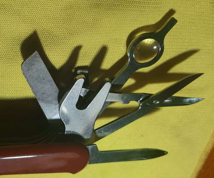 Swiss Army Knife . Wenger Motorist is a six-layer 85mm model see pictures for condition