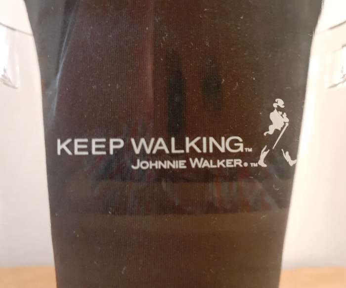 Great Gift! Johnny Walker Scotch Whiskey Glass Ice Bucket ~KEEP WALKING~