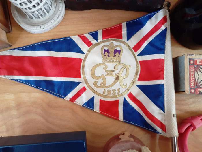 Collectable Antique & Vintage Items