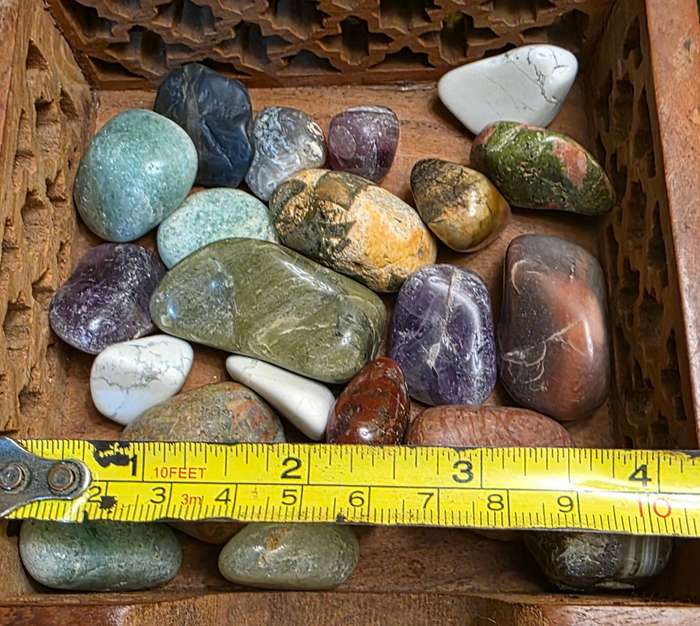 Tumble Stone and Crystals (04)  |  294 GRAMS |