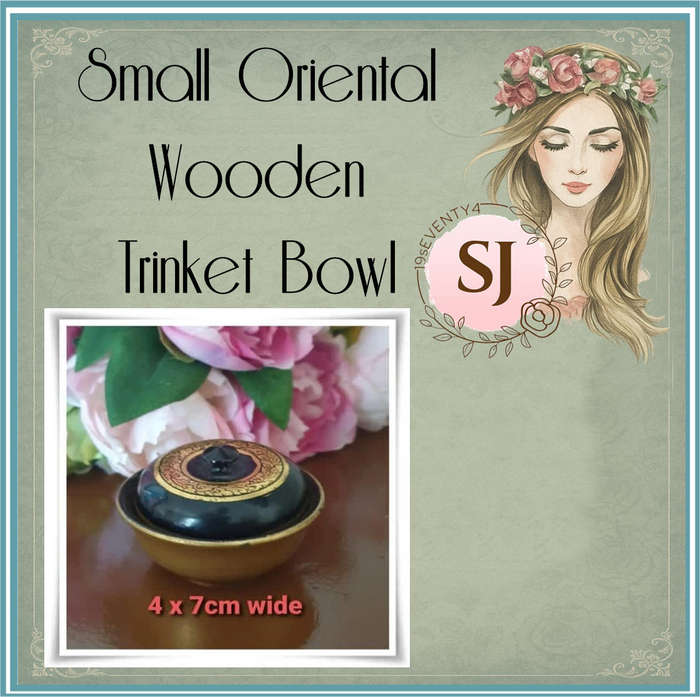 Small Oriental Wooden Trinket Bowl