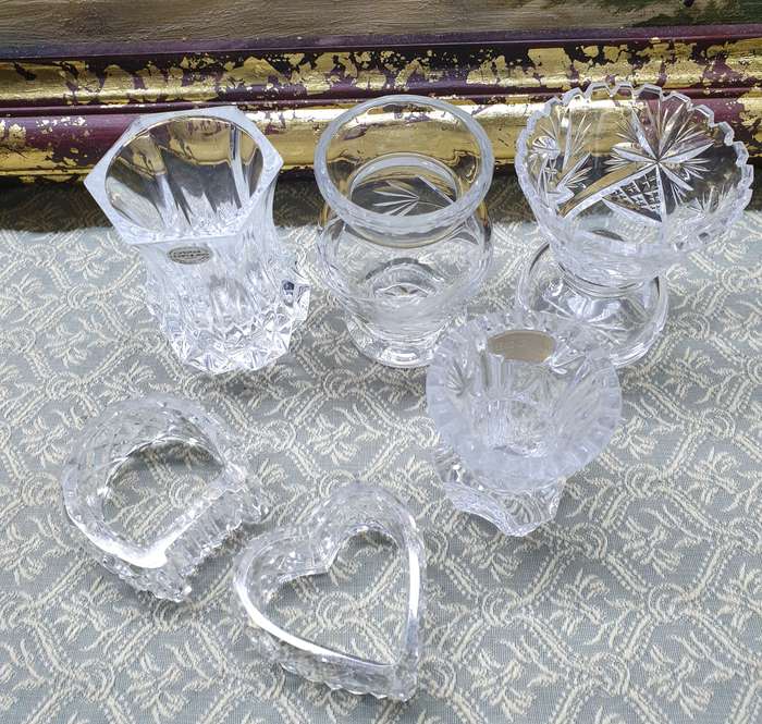 CRYSTAL VASES AND NAPKIN HOLDERS | JOB LOT UP FOR GRABS |