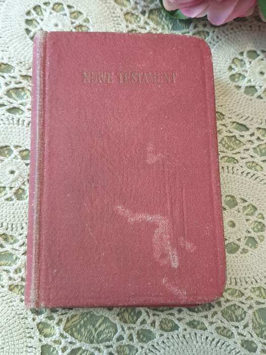 Small New Testament 1948