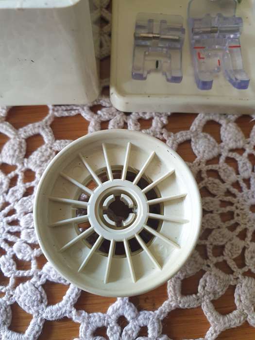 SINGER SEWING ACCESORIES